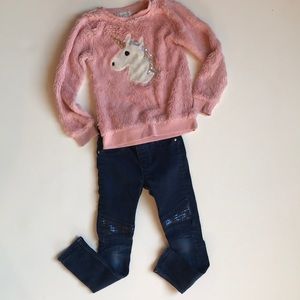 BTWEEN super soft sweatshirt and jeans (HM)